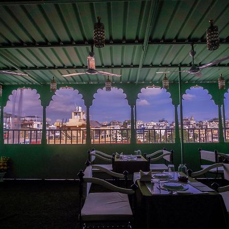 Island Tower Guest House Udaipur Buitenkant foto