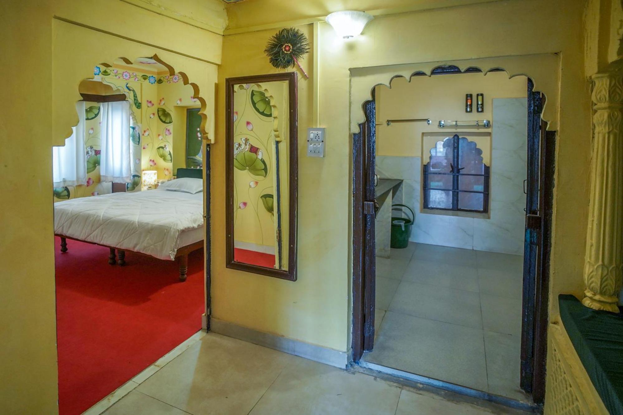 Island Tower Guest House Udaipur Buitenkant foto