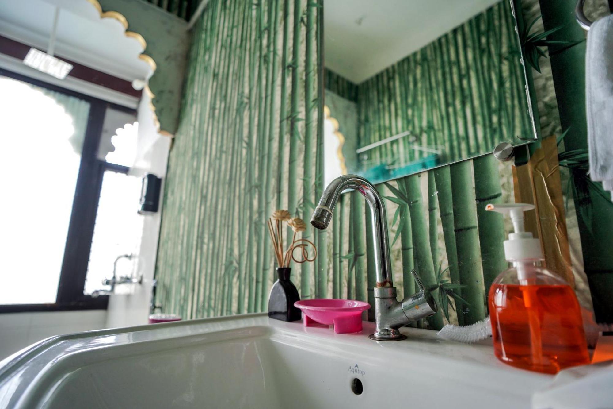 Island Tower Guest House Udaipur Buitenkant foto